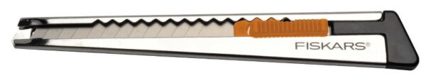 Professzionális pengekés, fém házas, zsebklipszes (9 mm) Fiskars