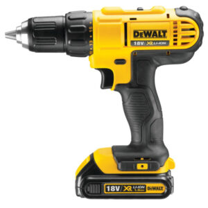 DEWALT Akkus ütvefúró-csavarozó 18 V (2 x 1,5 Ah akku) DCD771S2