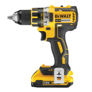 DEWALT Akkus ütvefúró-csavarozó 18 V (2 x 2,0 Ah akku + töltő) DCD790D2